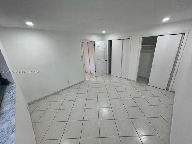 Photo - 5401 Hollywood Blvd Unit 6