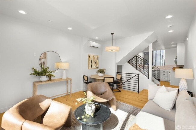 Photo - Brand new live/work unit in heart of Madrona.
