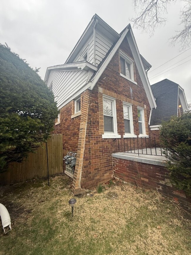 Photo - 12847 Maiden St Unit 1 (Lower)