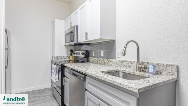 Photo - 1811 E Apache Blvd Unidad 1038