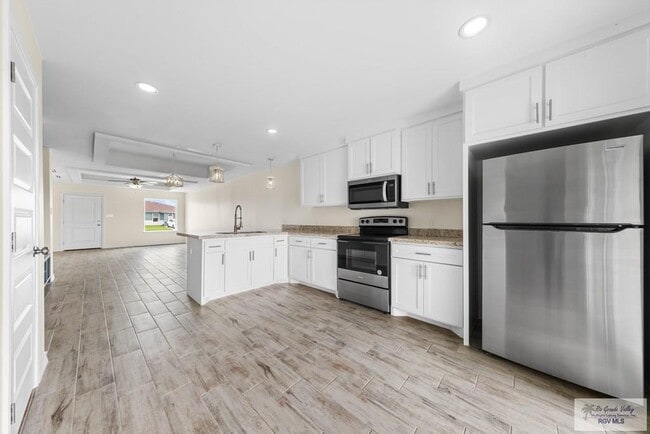 Photo - 690 Seminole Ln