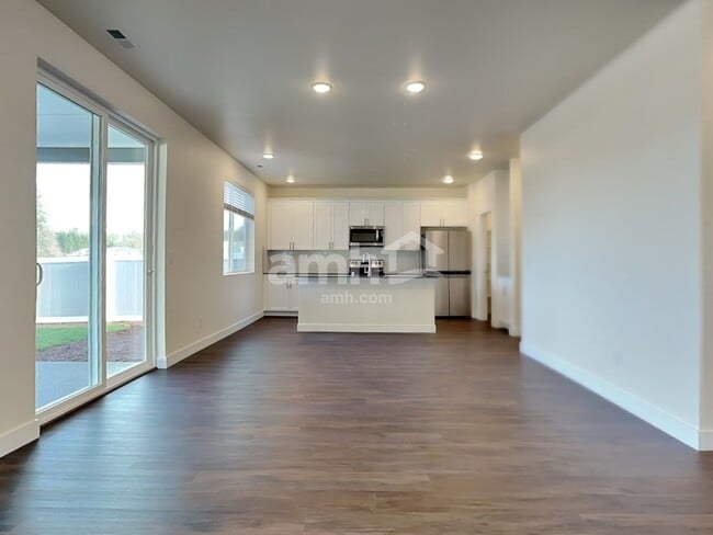 Photo - 7923 Verona Loop