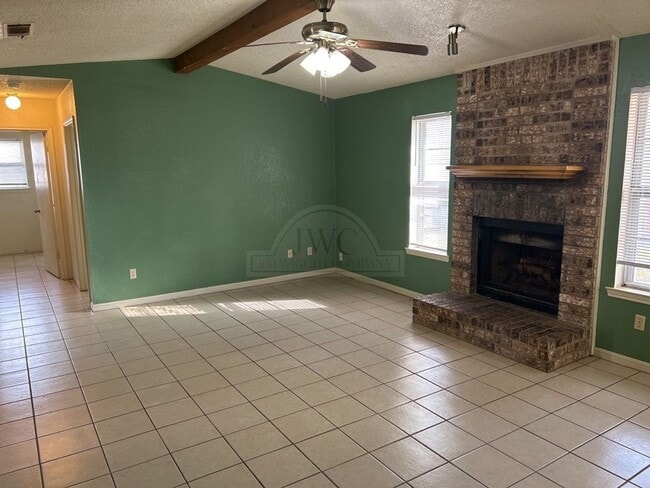 Photo - 2608 Jade Rd