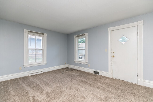 Photo - 903 Hudson Ave