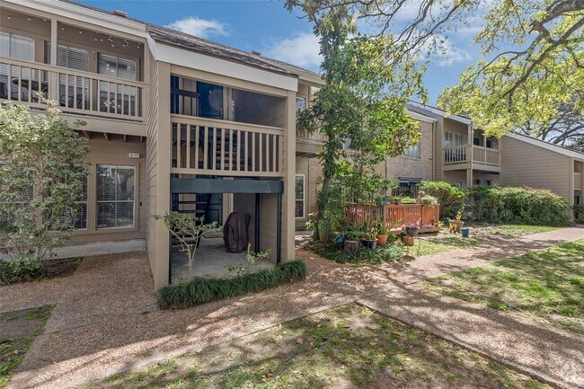 Building Photo - 2100 Tanglewilde St Unit 612 Rental