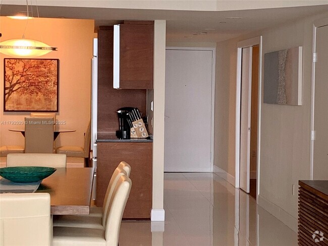 Building Photo - 1850 S Ocean Dr Unit 2303 Rental