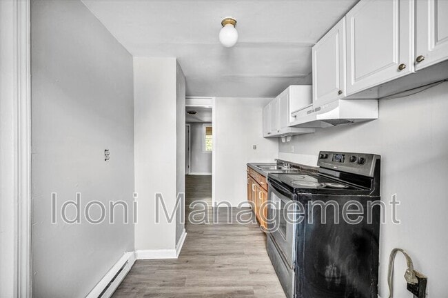 Photo - 990-998 Pembroke st 1st fl far left