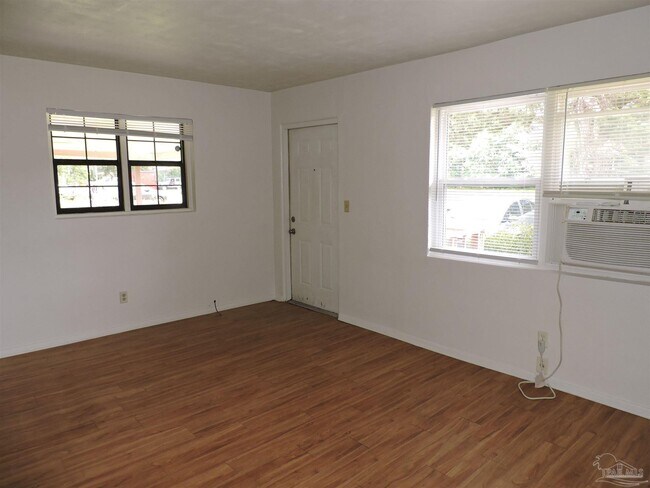 Photo - 1010 Pennsylvania Dr