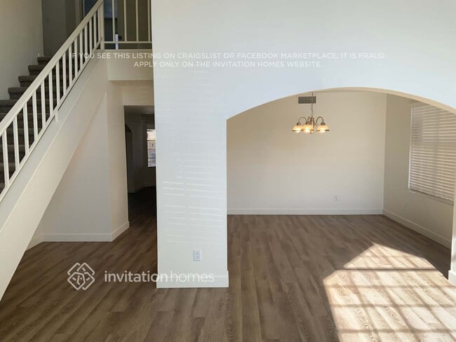 Building Photo - 6308 W Shangri La Rd