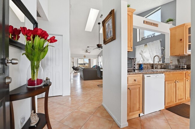 Photo - 1012 Landings Blvd