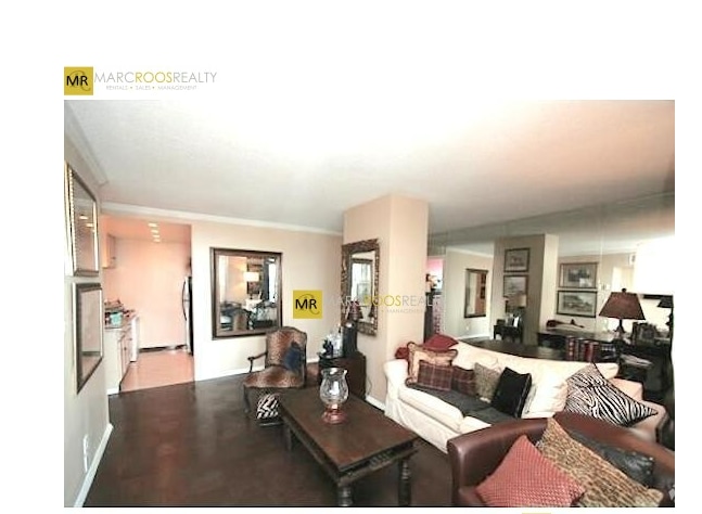 Building Photo - 85 E India Row Unit 28G Rental