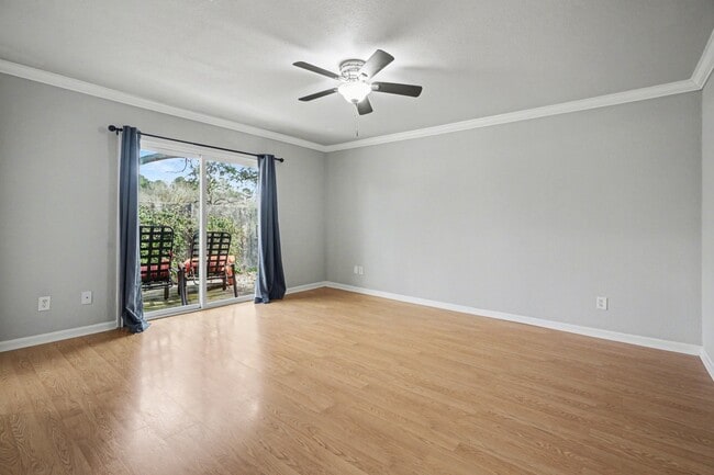 Photo - 16607 Neumann Dr