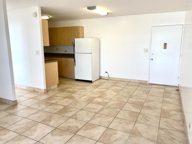 Photo - Liliha Square - 2 Bedroom 1 Bath 1 Parking Unit 5F