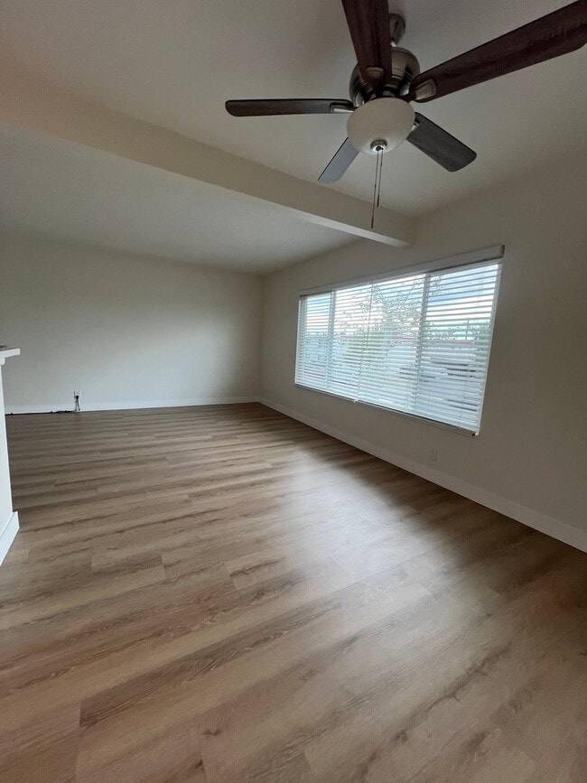 10761 Palma Vista Ave Unidad 4