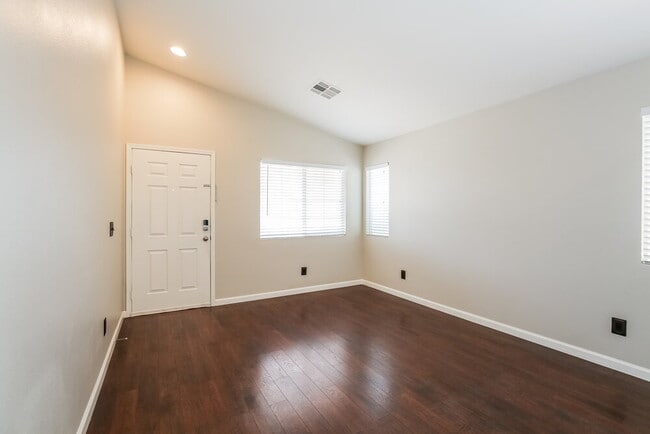 Photo - 9008 Crooked Shell Ave