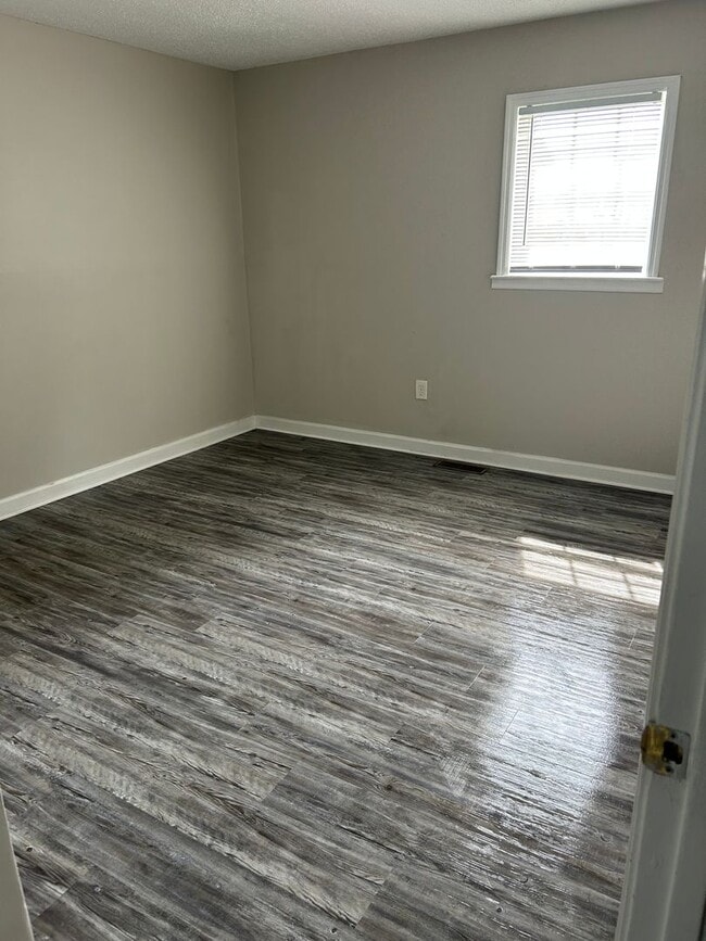 Photo - 3 Bedroom One Bath House For Rent