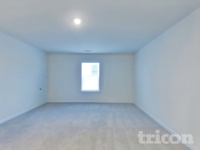 Photo - 260 Limestone Cir