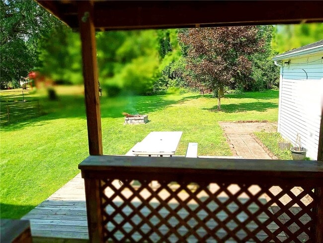 Building Photo - 151 Burben Way