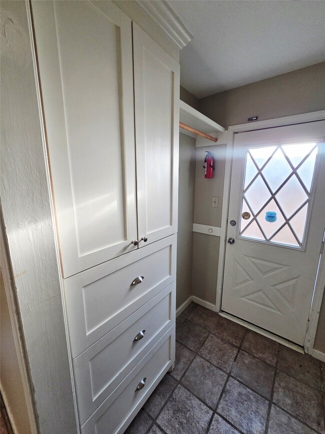 Photo - 4822 Milwee St