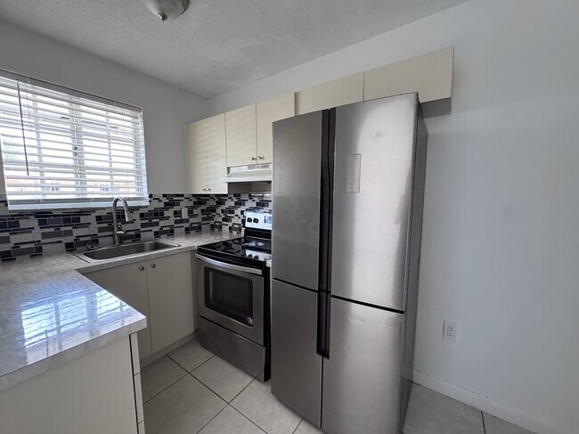 Photo - 10825 SW 86th St Unit 5