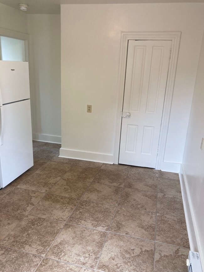 Photo - 30 Grampian Blvd Unit 2