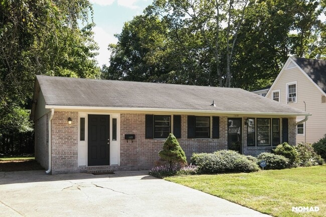 Photo - 1430 Polo Rd House