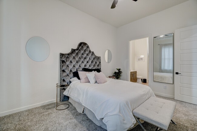 Photo - Campbell Apartments