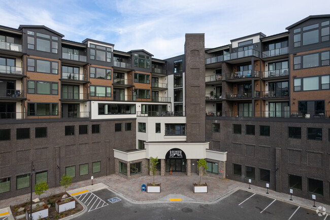 Photo - Rainier Condominiums