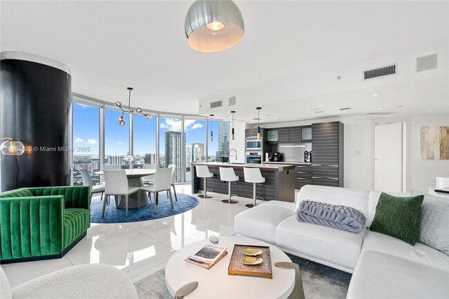 Building Photo - 200 Biscayne Boulevard Way Rental