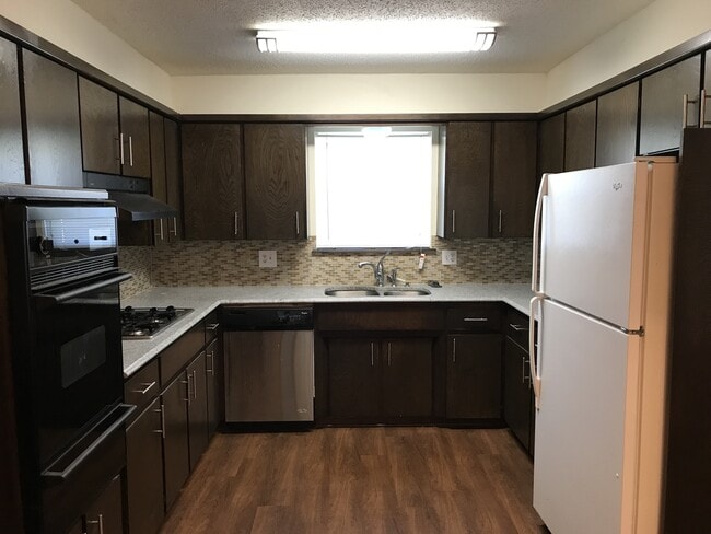 Photo - Beautiful 3 bed home for rent in Midwest C...