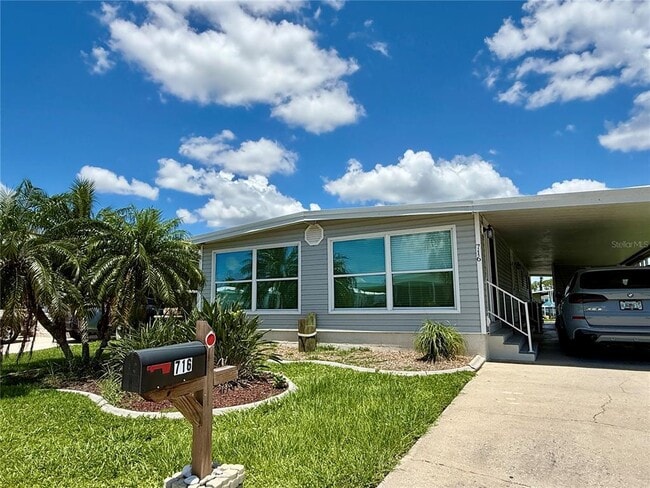 Photo - 716 Blackburn Blvd