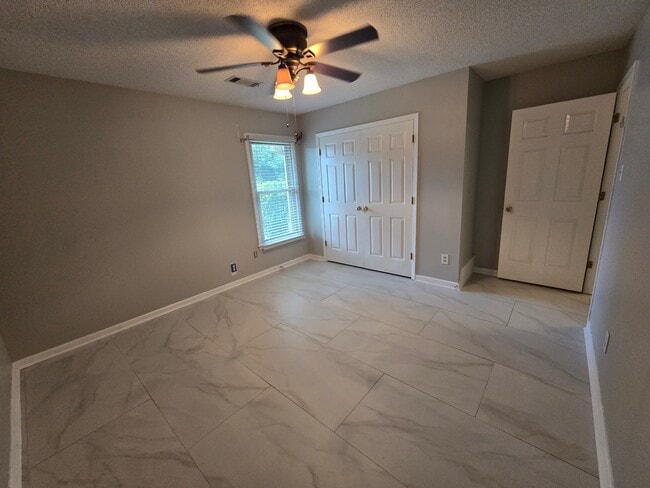 Photo - 4220 Glenroy Dr