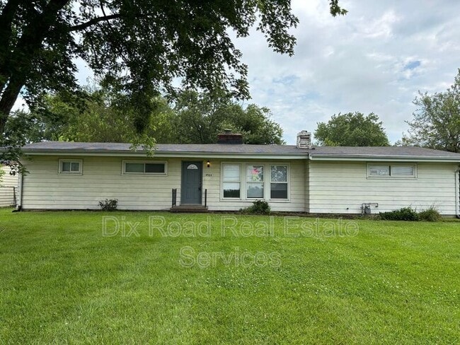 Building Photo - 4984 OH-122