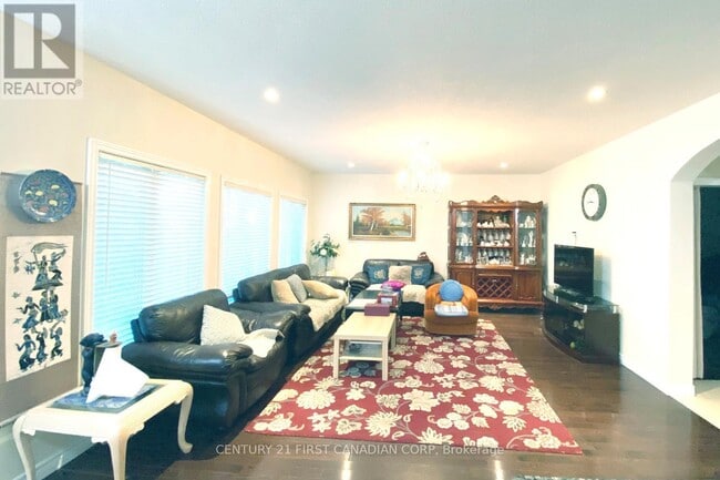 Photo - 377 Blackacres Blvd