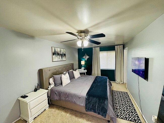 Photo - 3813 E Gelding Dr