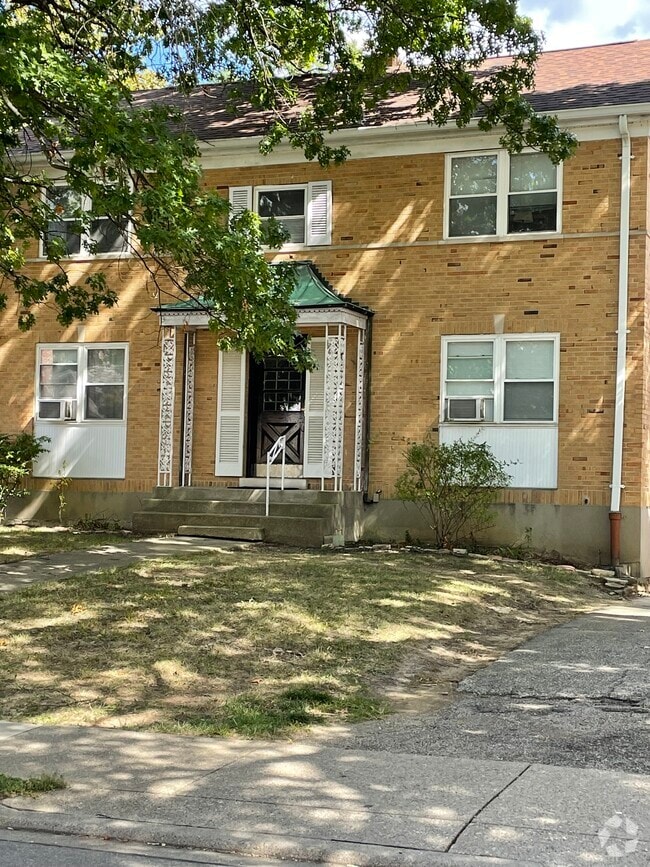Building Photo - 40 Pleasant Ridge Ave Unit 3 Rental
