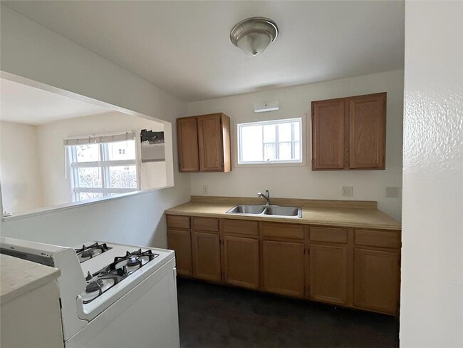 Photo - 2105 Grand Ave S