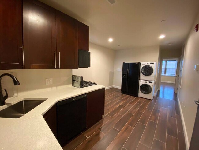 Photo - 826 Reed St Unit 2