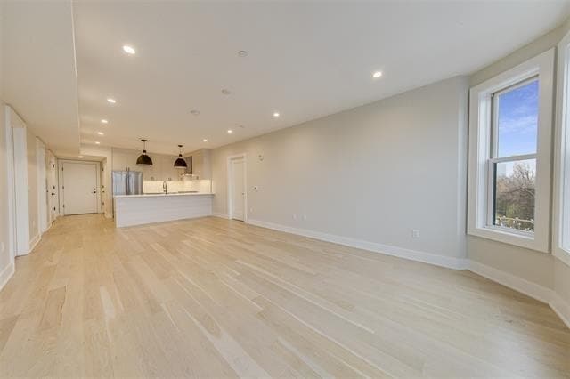 Photo - 366 6th St Unidad 303