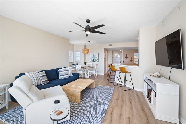 Photo - 22748 Island Pines Way Unit 403