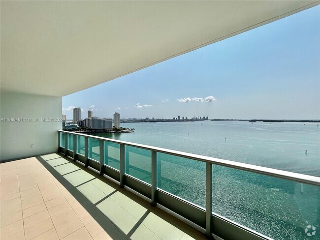 Building Photo - 1331 Brickell Bay Dr Rental