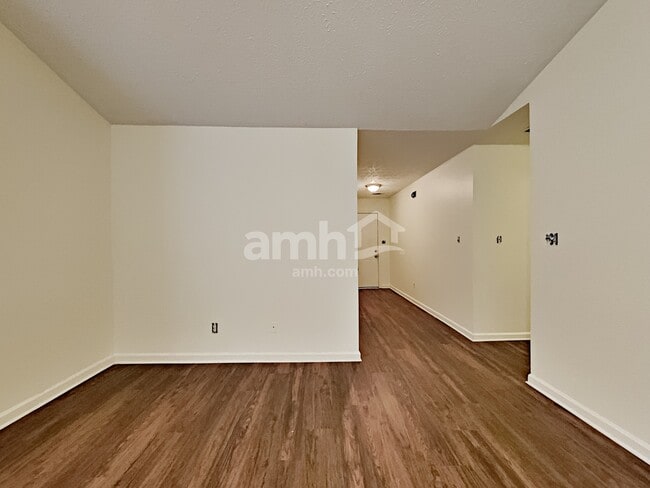 Photo - 6465 Chestnut Bend Dr