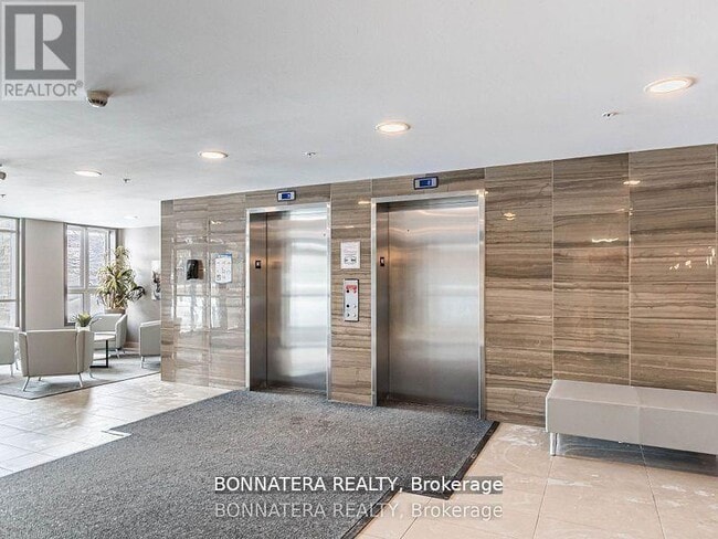 Photo - 5010 Corporate Dr Unité 209