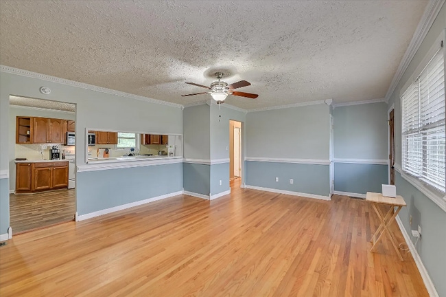 Photo - 103 Adams Ln