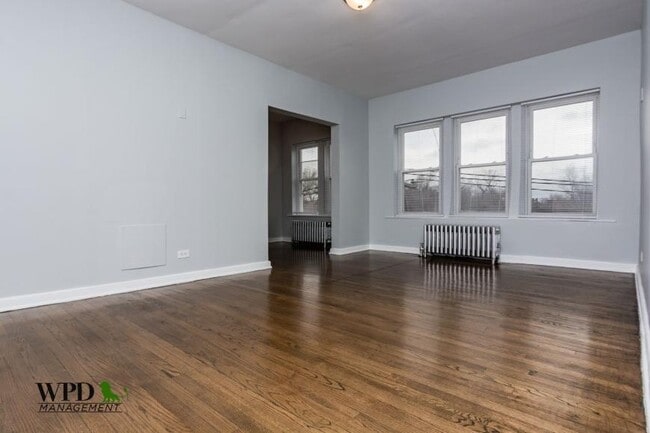 Building Photo - 1 bedroom in Chicago IL 60621 Unit GDN