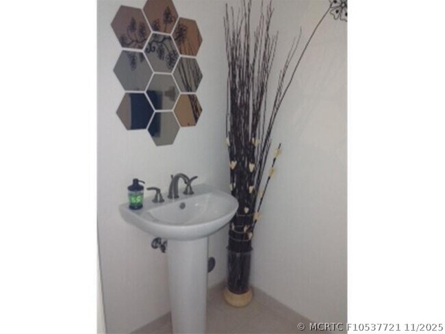 Photo - 14951 Royal Oaks Ln Unit 1608