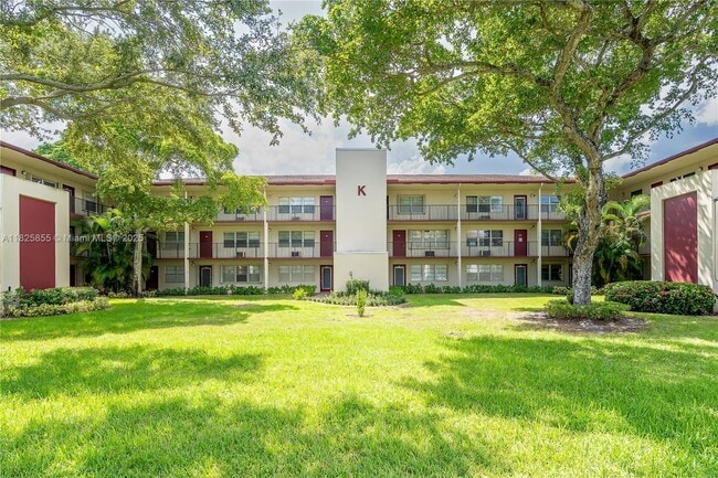 Photo - 100 SW 132nd Way Unit 306K