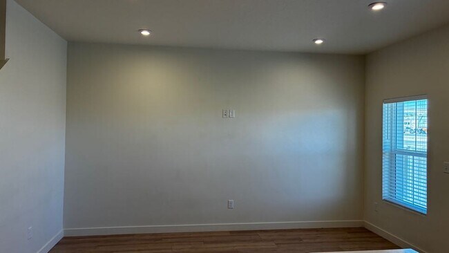 Photo - 4365 E Longleaf Ln