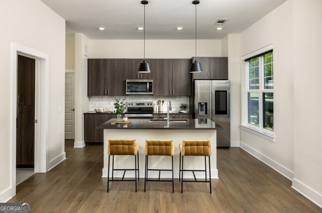 Photo - 1400 Lake Hearn Dr NE Unidad 2320