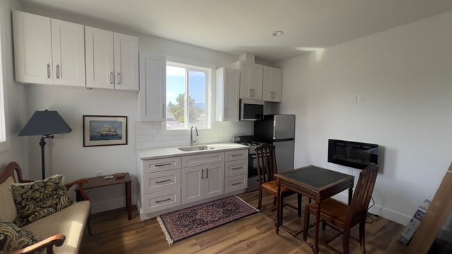 Photo - 1707 N Franklin St